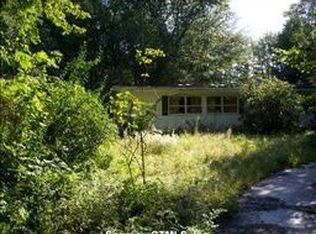 53 Adams Rd, Bloomfield, CT 06002