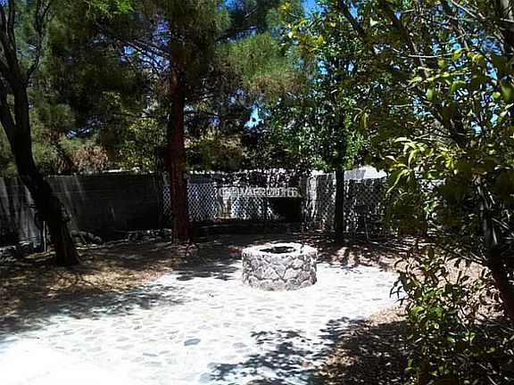 5th image of 8928 Spinning Wheel Ave
