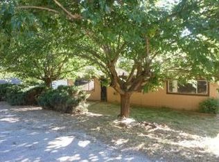 12611 Shalon Dr, Redding, CA 96003