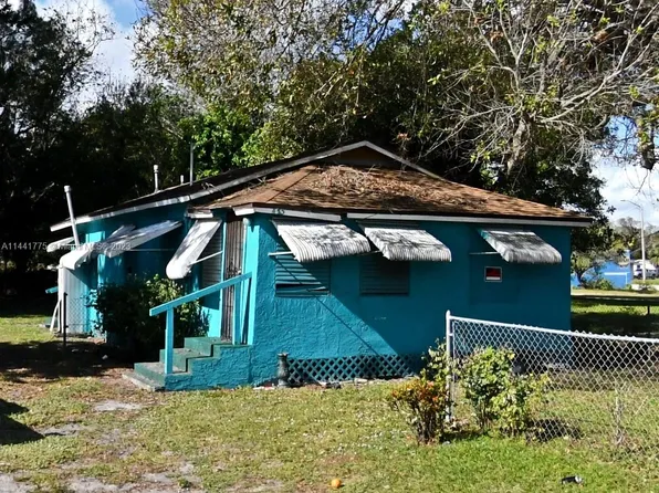 435 N 15th St, Fort Pierce, FL 34950