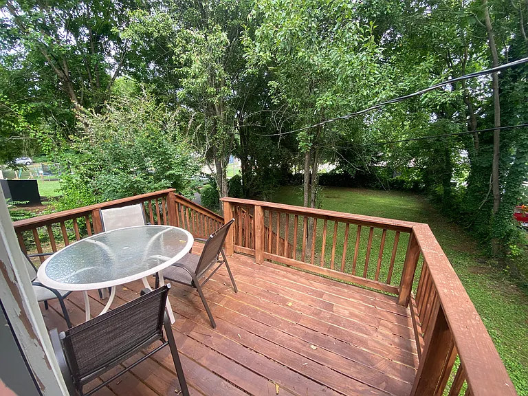 2322 Cecil Ave — Photo 17