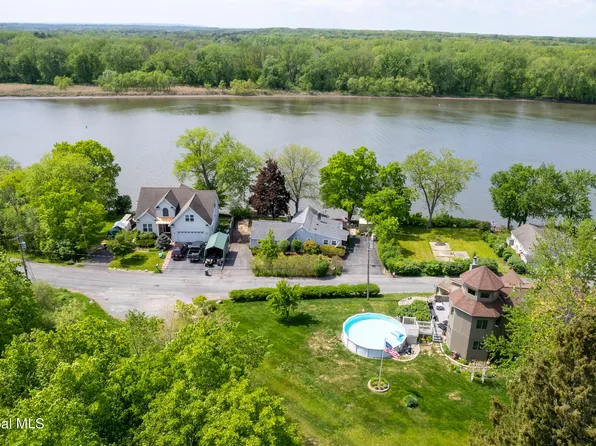 260 Forts Ferry Road, Latham, NY 12110
