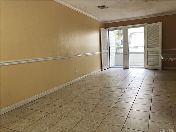 4th image of 11150 Glenoaks Blvd Unit 125