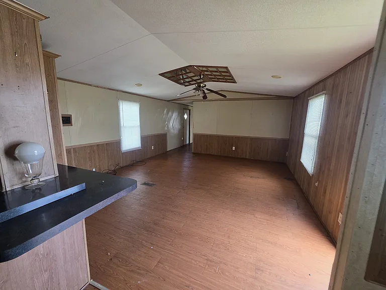 Oak Creek Estates MHC — Photo 28