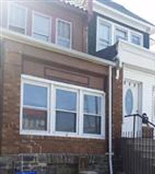 1st image of 842 Foulkrod St