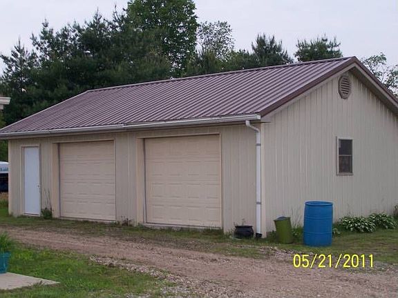 detached garage