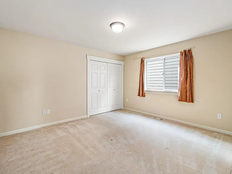 22709 44th Dr SE — Photo 18