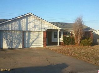 616 E Main St, Collinsville, OK 74021