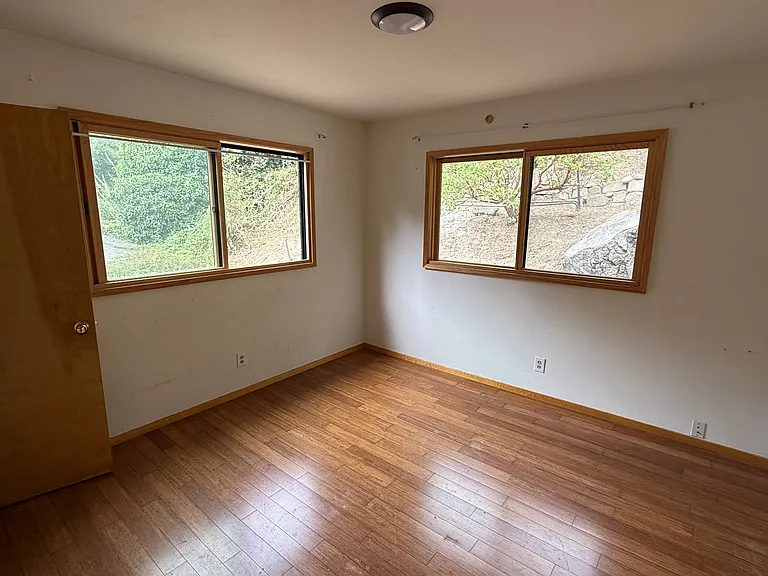527 Encino Dr — Photo 3