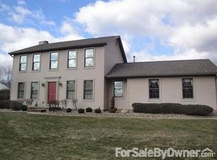 729 Edmond St, Hubbard, OH 44425