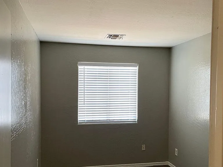 1429 S 15th Ave #2 — Photo 3