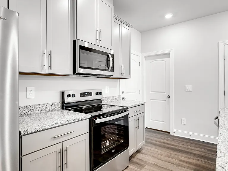 204 Douglas Bend Rd #404 — Photo 31