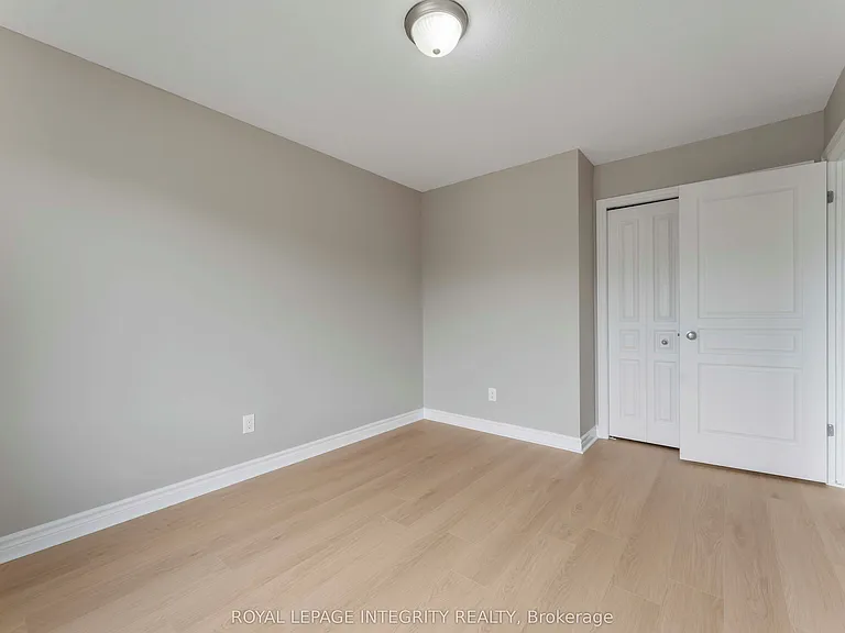 424 Cooks Mill Cres — Photo 23