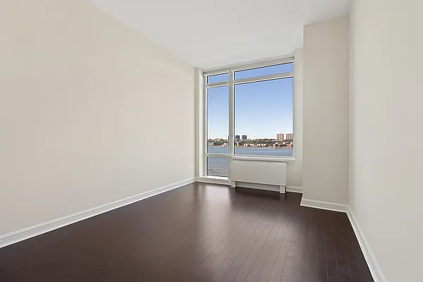 Sold by BLU Real Estate | media 8