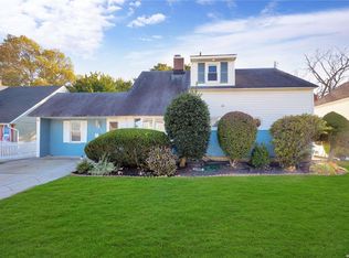 36 Sheep Ln, Levittown, NY 11756