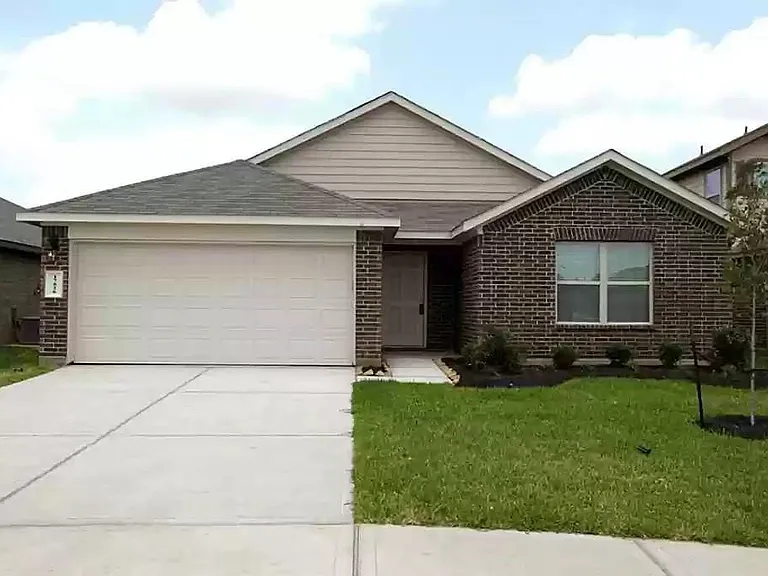 17826 Auburn Heights Trl — Photo 1
