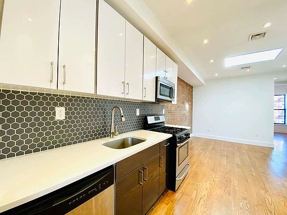 3rd image of 184 Rockaway Ave #3