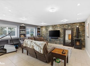 2350 Cleo Ave, Anchorage, AK 99516