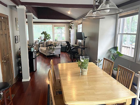 5th image of 2419 W 22nd St #1