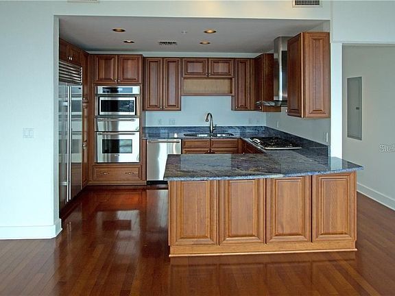 4th image of 150 E Robinson St Unit 2301