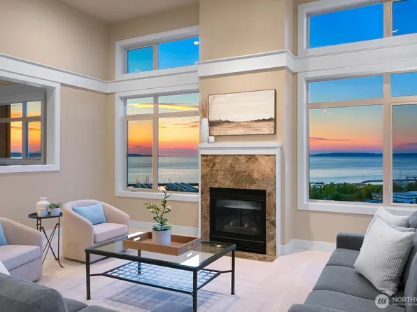 55 Pine Street #309, Edmonds, WA 98020