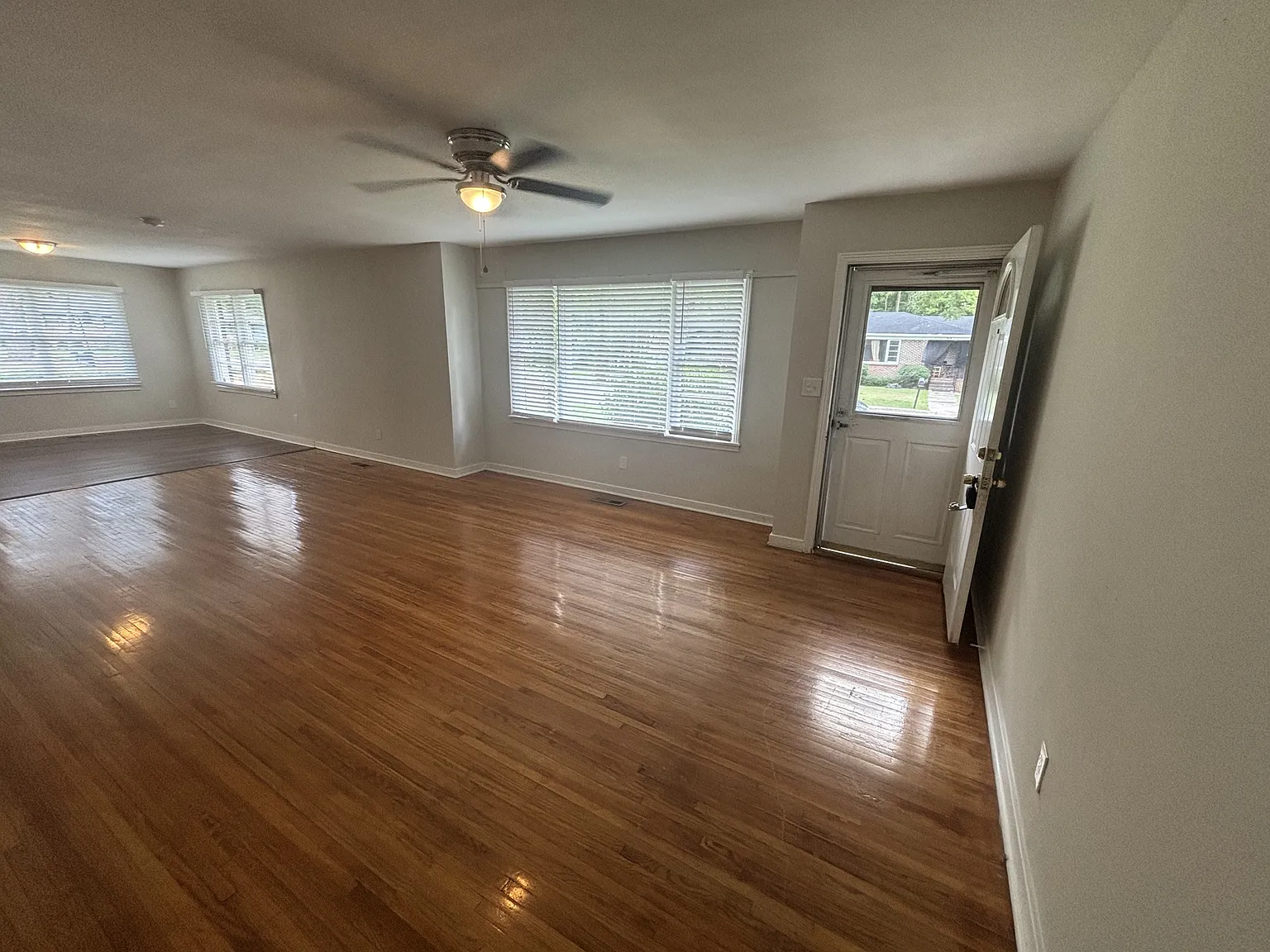 312 Orange Circle - 1 — Photo 2
