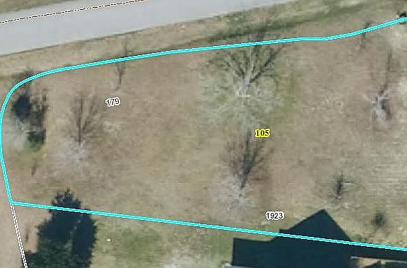 2nd image of 105 Mallard Ct