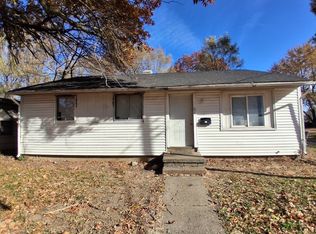 21 Pennsylvania Ave, Danville, IL 61832