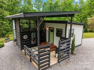 787 Ridge Rd, Marion, NC 28752