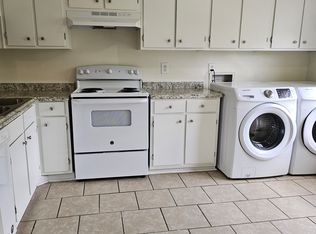395 Oak Tree Sq, Athens, GA 30606
