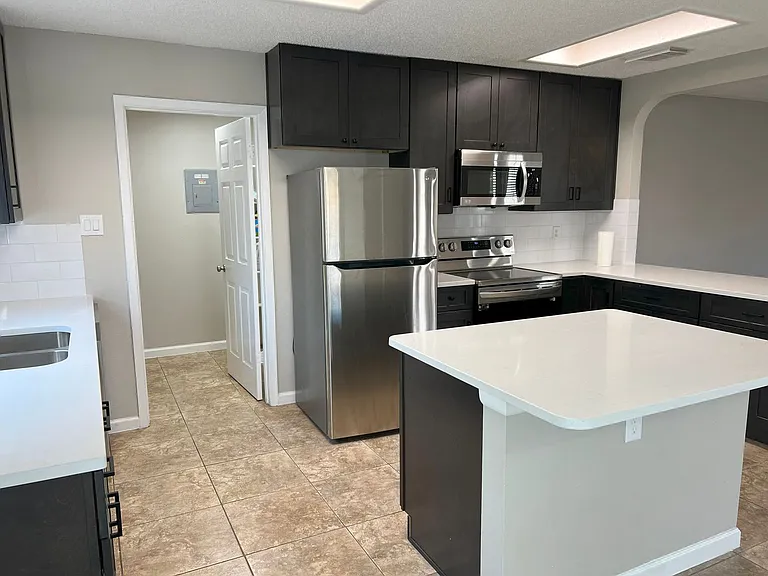 8227 Club Meadow Dr — Photo 9
