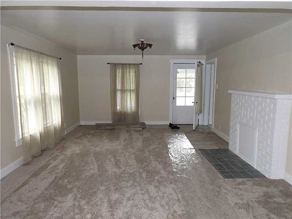 2nd image of 531 W Mechanic St