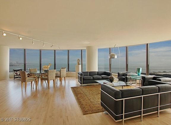4th image of 505 N Lake Shore Dr APT 2703