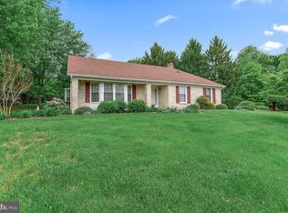 727 Dogwood Cir, York, PA 17403