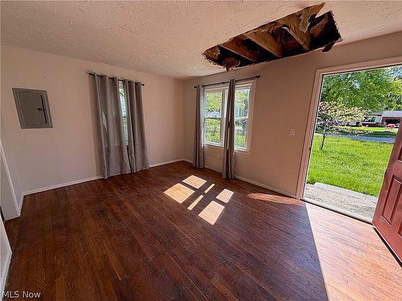 3rd image of 311 Inwood Blvd