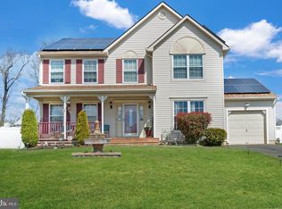 43 Orlando Dr, Sicklerville, NJ 08081