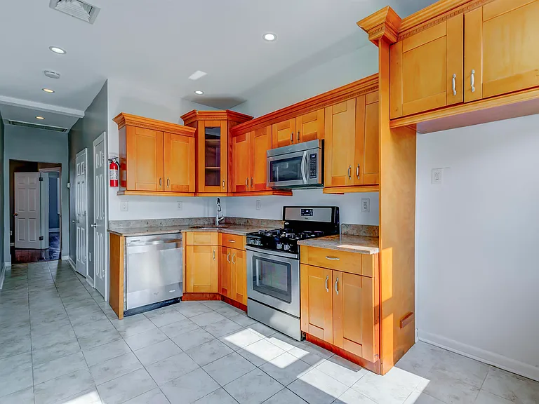 98 Trask Ave #2 — Photo 13