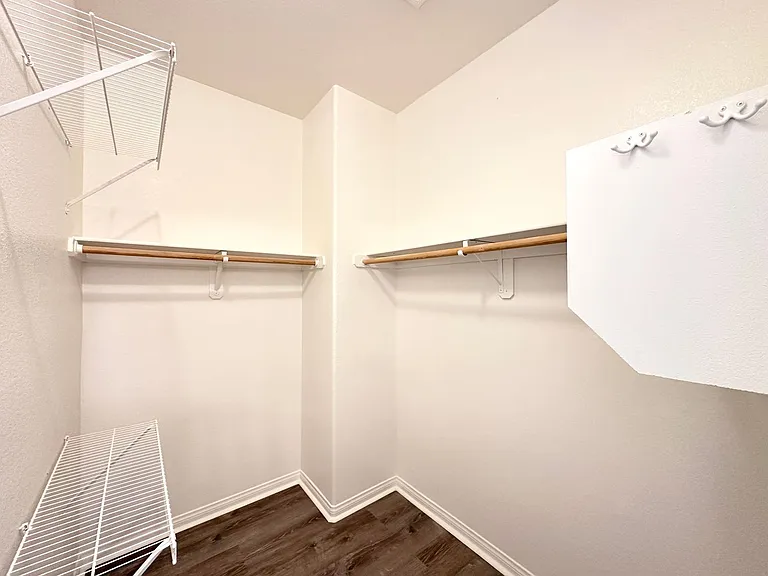 6056 Clear Sail Ct — Photo 19