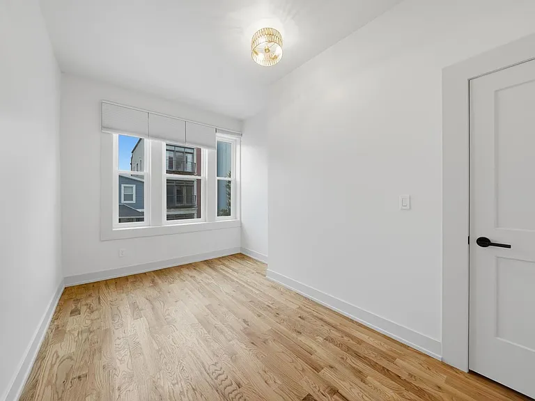 1514 W Fry St #2 — Photo 12