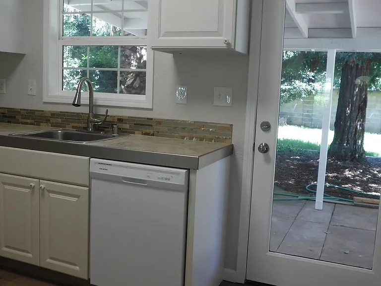 31 Rose Ln — Photo 8