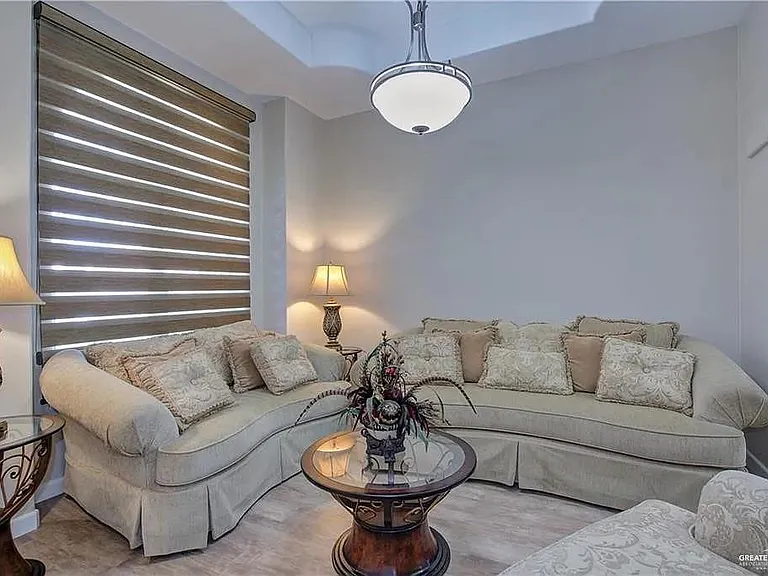 3205 Santa Teresa — Photo 4