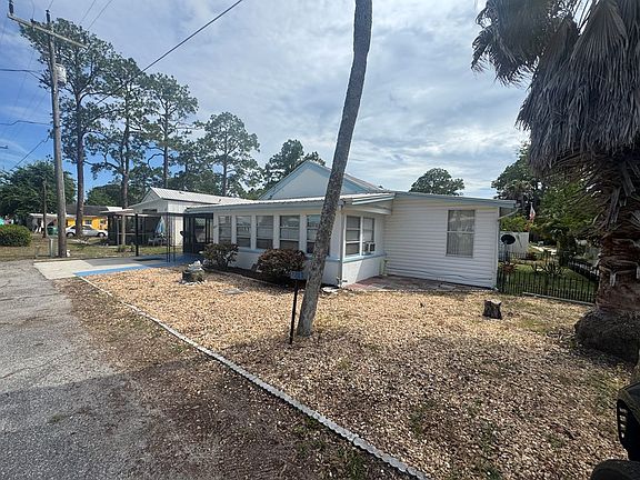 3rd image of 12-1 Parker Ave