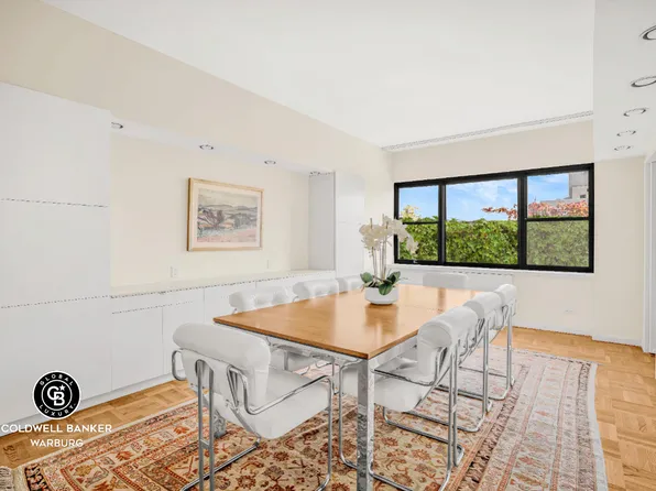 910 5th Avenue image 6 of 16