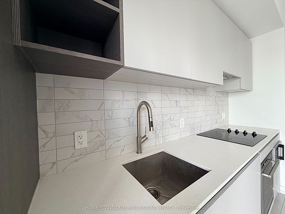 5th image of 55 Mercer St #1903