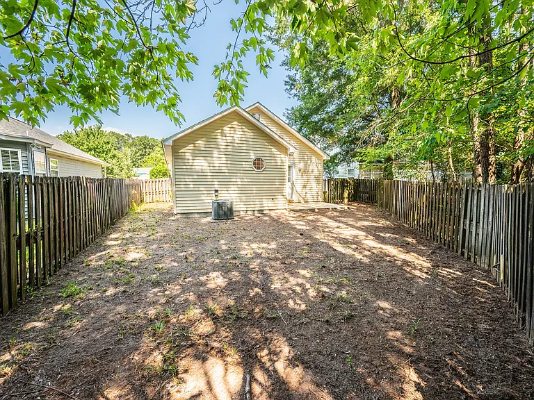 212 Forest Park Dr — Photo 13