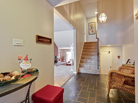 4th image of 2627 E Bel Aire Dr