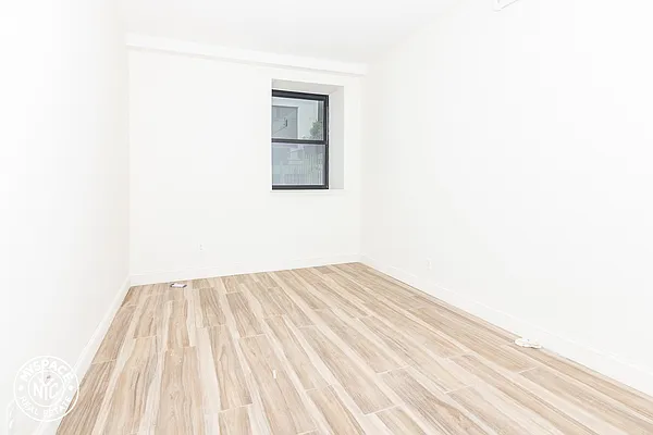 Rented by MySpaceNYC | media 40