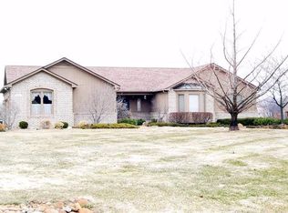 1771 Clover Ridge Dr, Howell, MI 48843