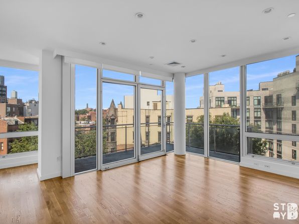 525 Clinton Ave APT 10N