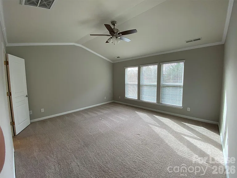 15630 Canmore St — Photo 13